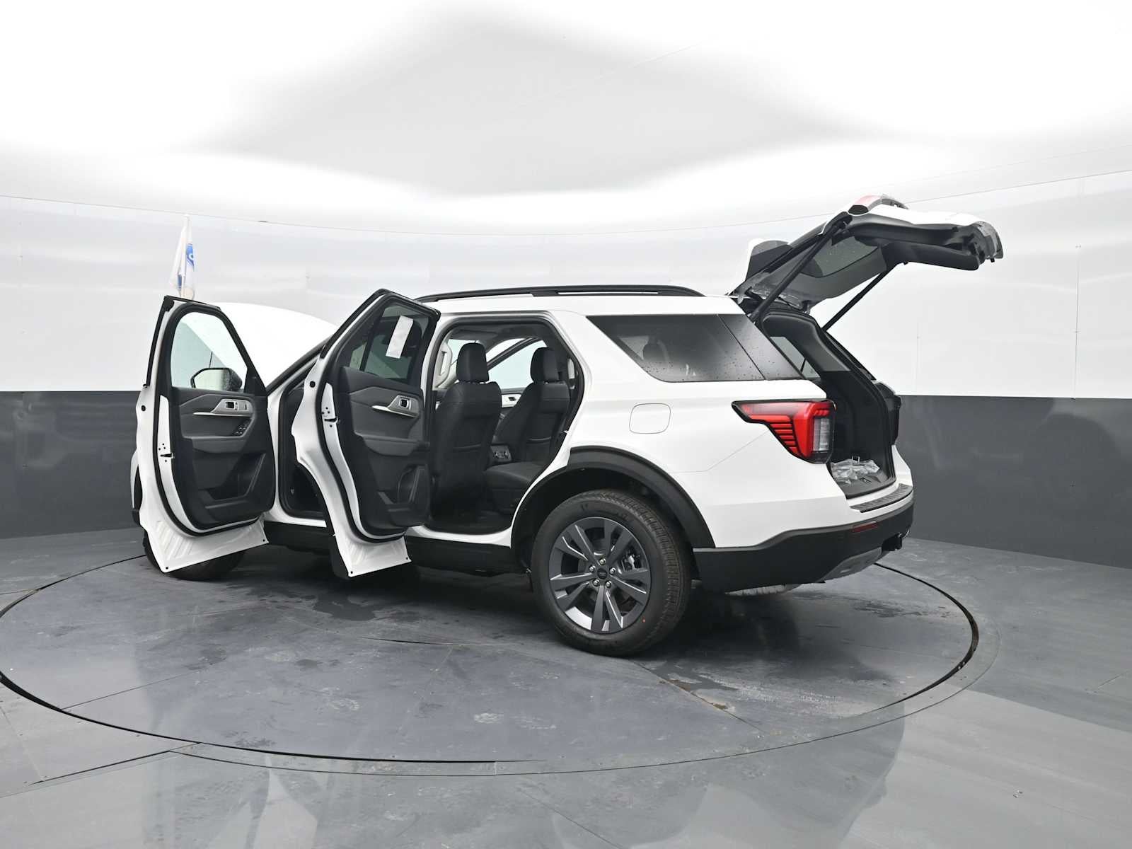 2026 Ford Explorer Base