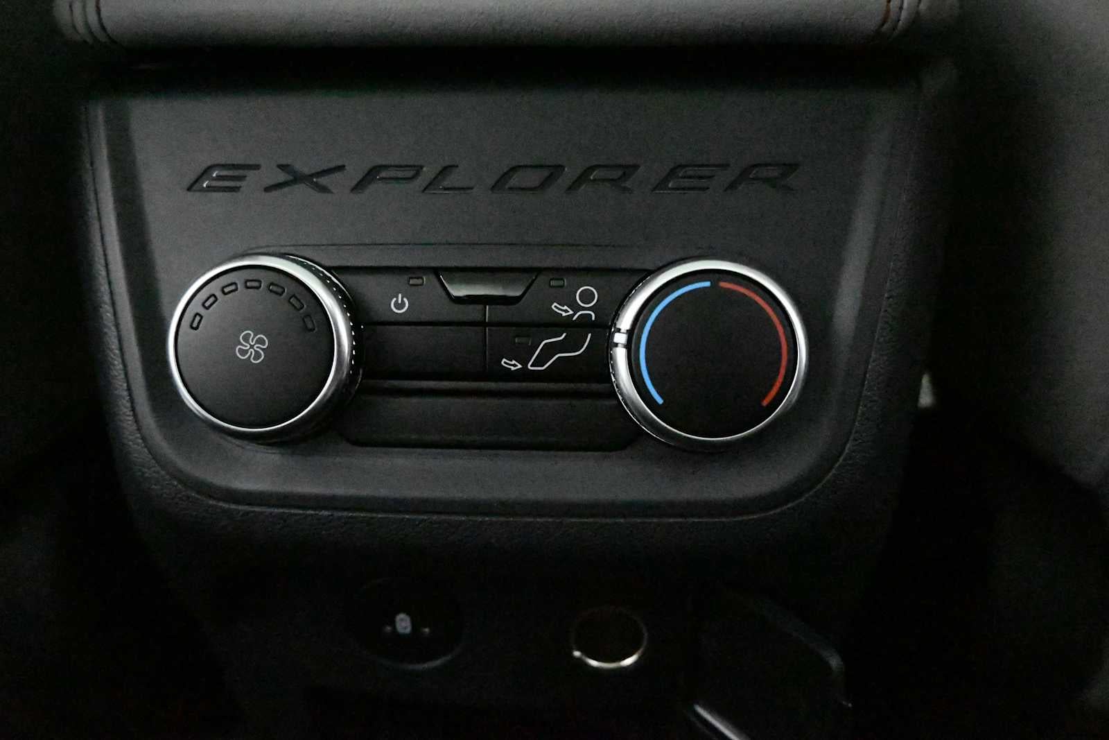 2026 Ford Explorer Base