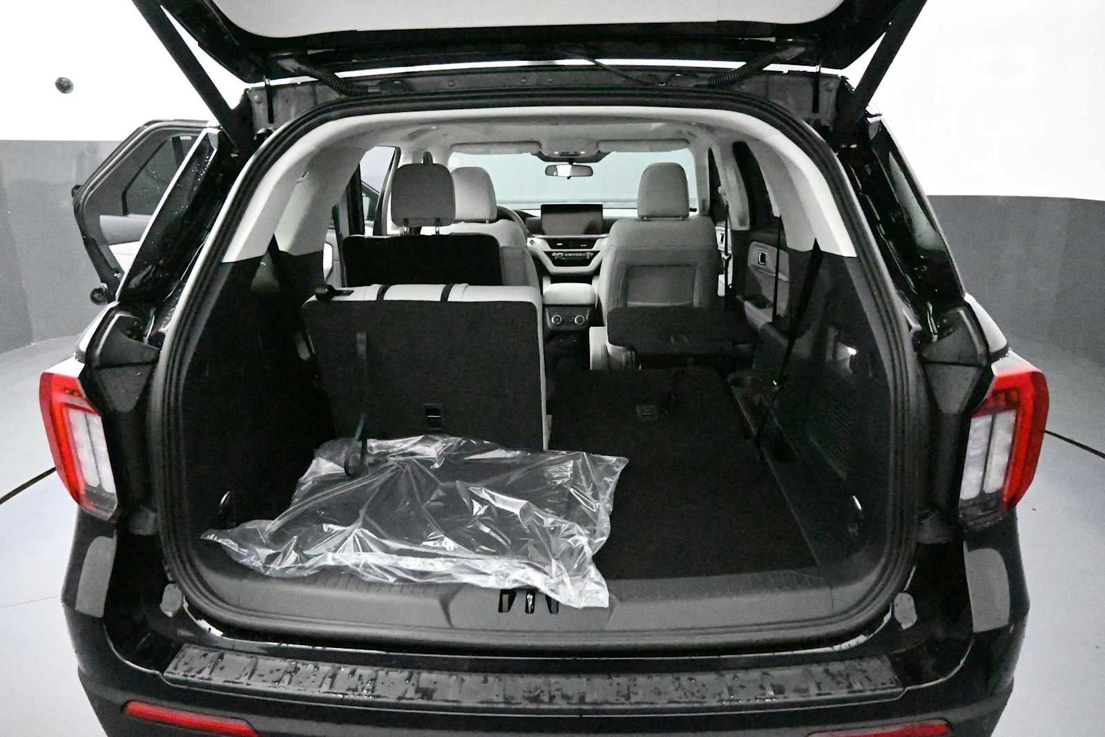2026 Ford Explorer Base