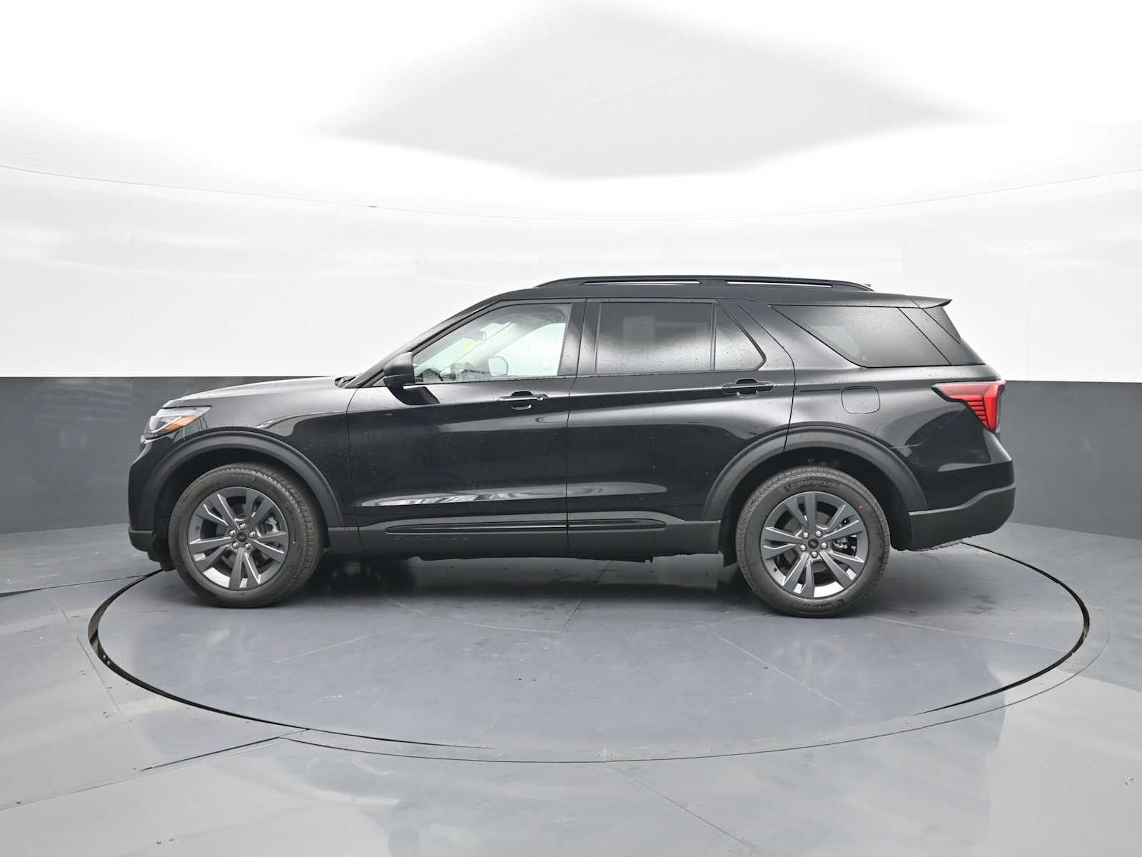 2026 Ford Explorer Base