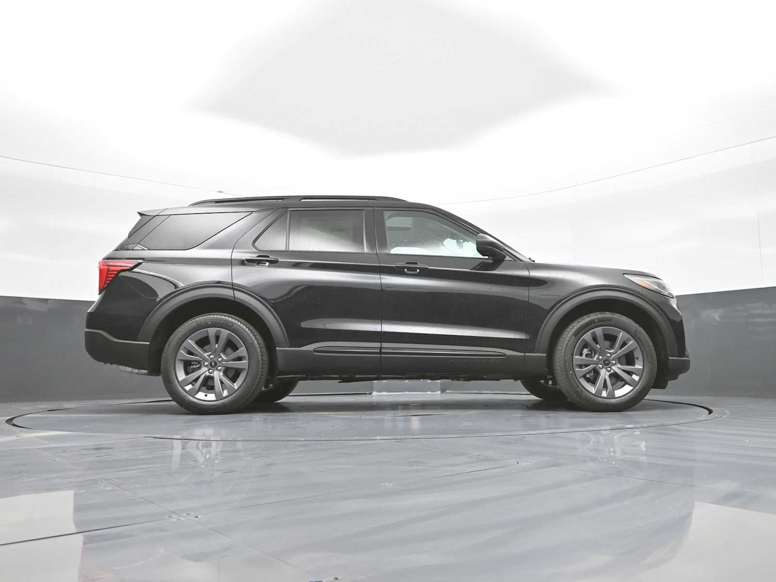 2026 Ford Explorer Base