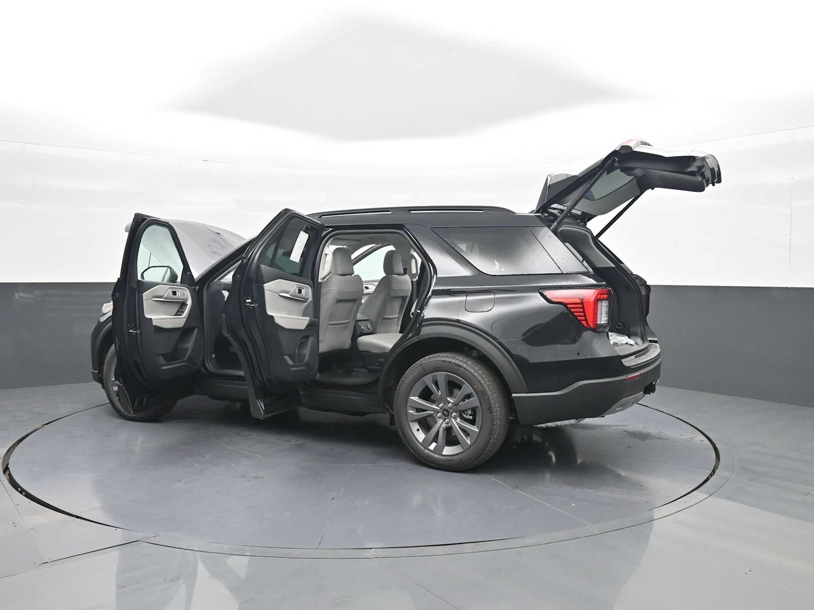 2026 Ford Explorer Base