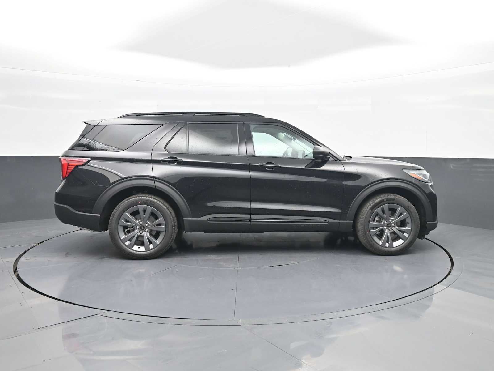 2026 Ford Explorer Base