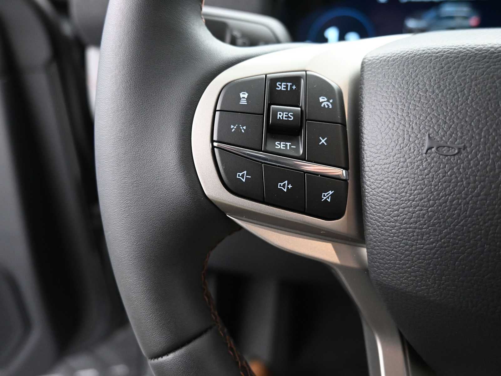 2026 Ford Explorer Active w/100A Pkg