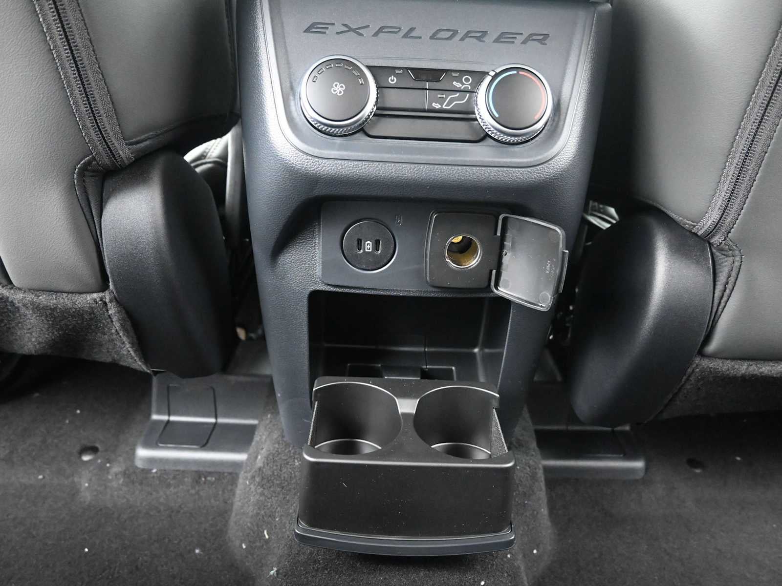 2026 Ford Explorer Active w/100A Pkg