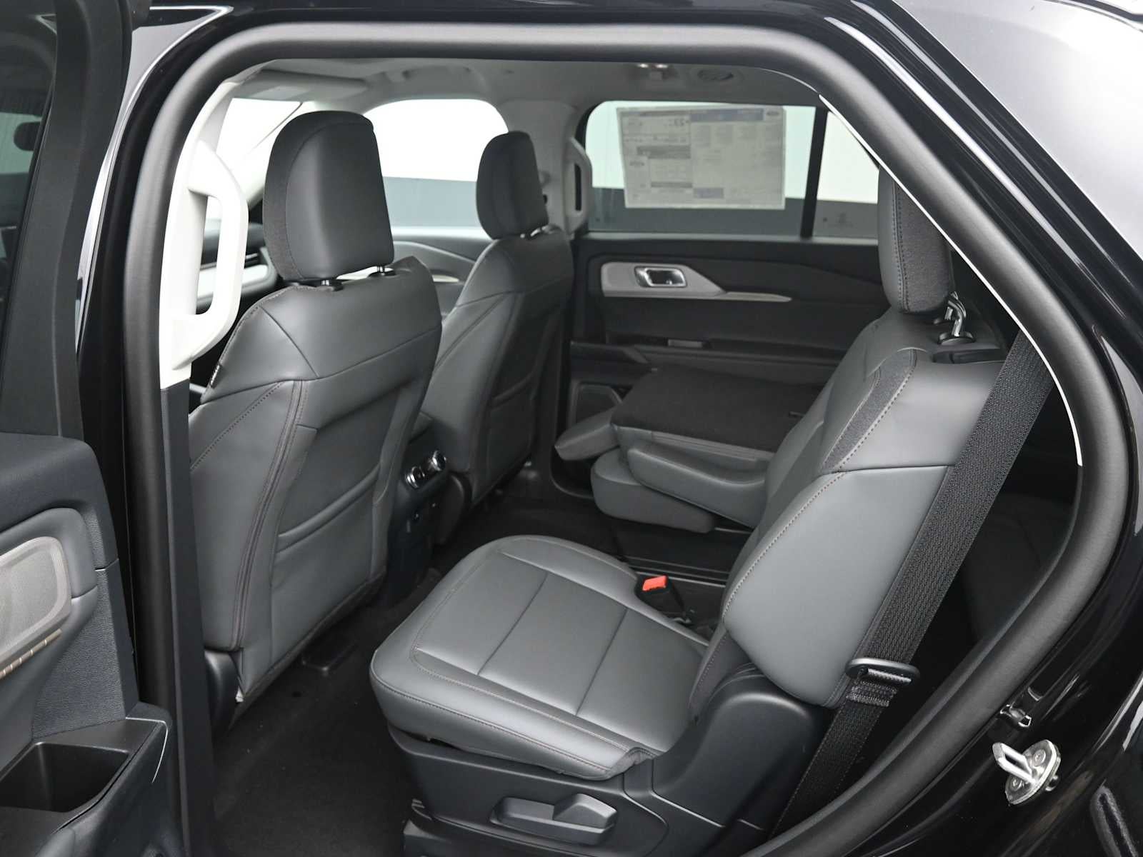 2026 Ford Explorer Active w/100A Pkg