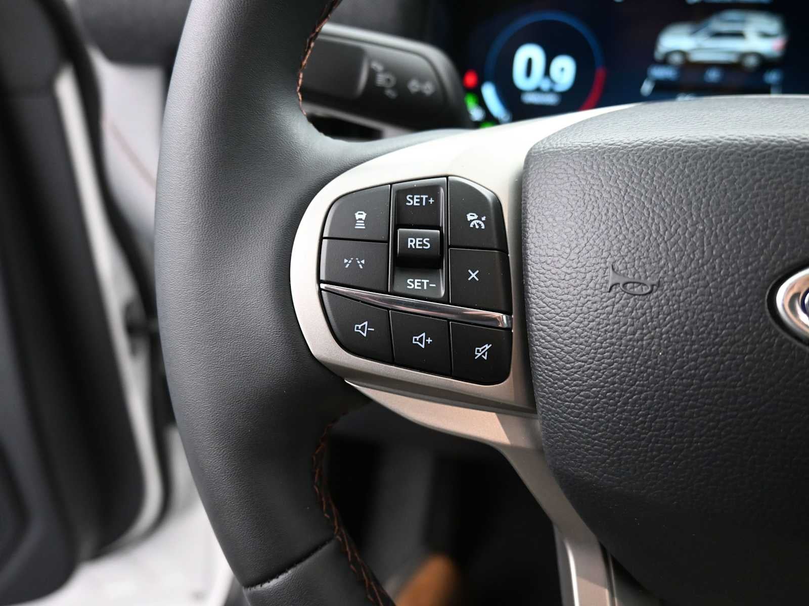 2026 Ford Explorer Active w/100A Pkg