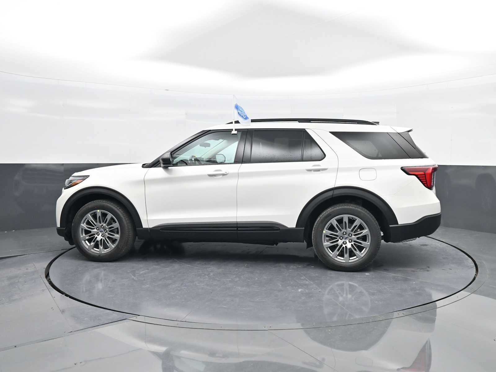 2026 Ford Explorer Active w/100A Pkg