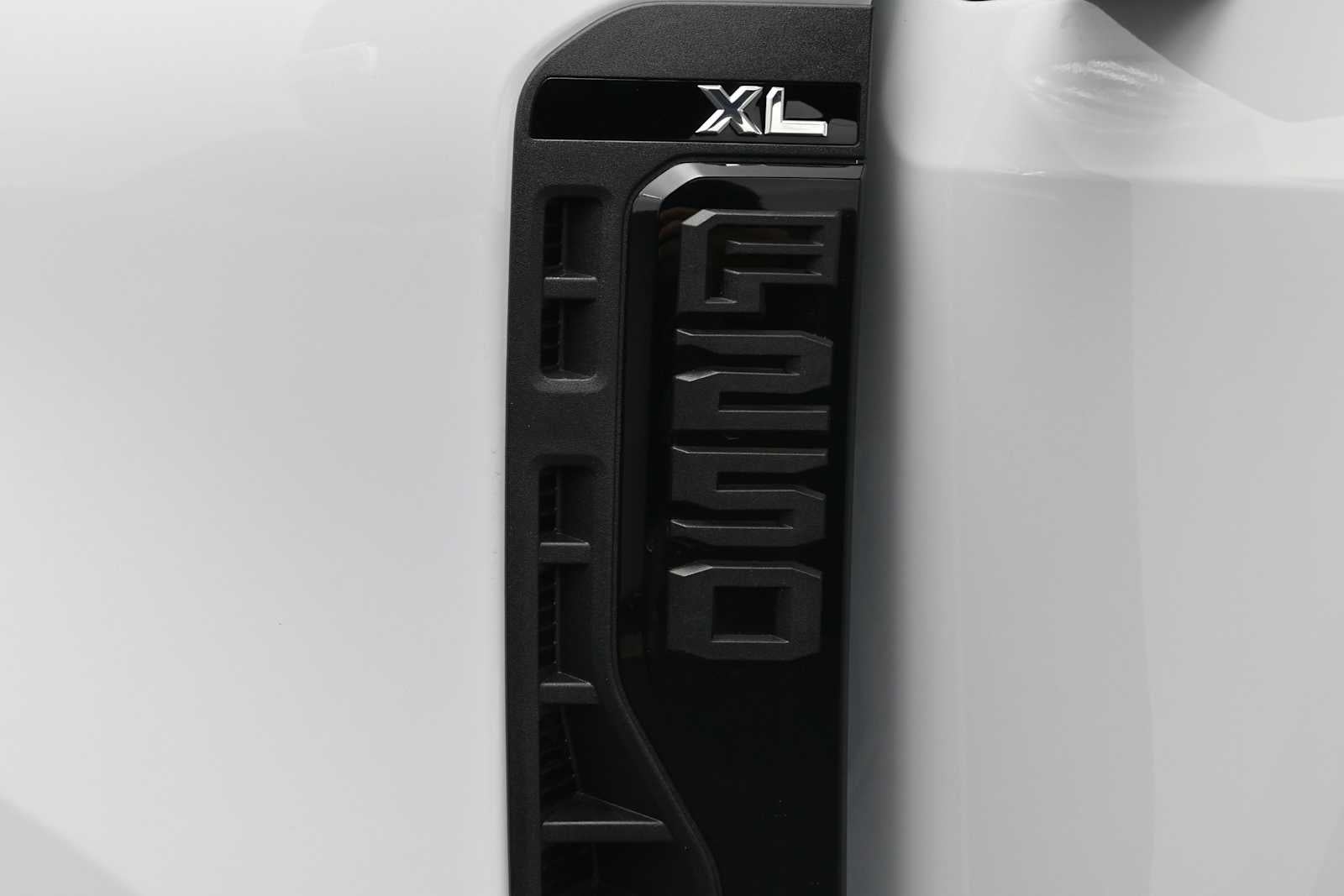 2027 Ford Super Duty F-250 SRW XL