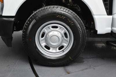 2027 Ford Super Duty F-250 SRW XL