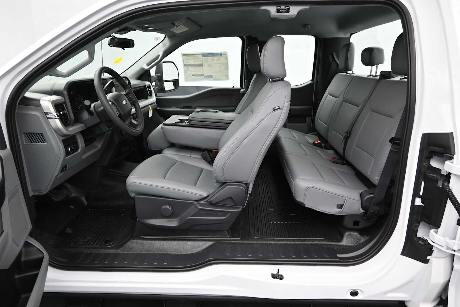 2027 Ford Super Duty F-250 SRW XL