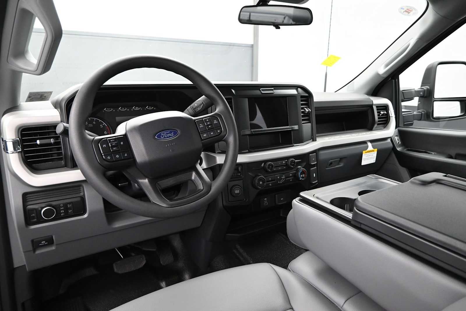2027 Ford Super Duty F-250 SRW XL