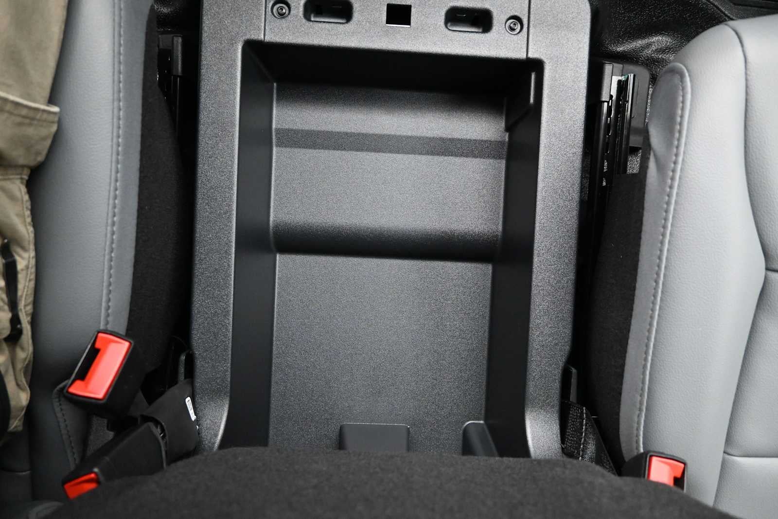 2027 Ford Super Duty F-250 SRW XL