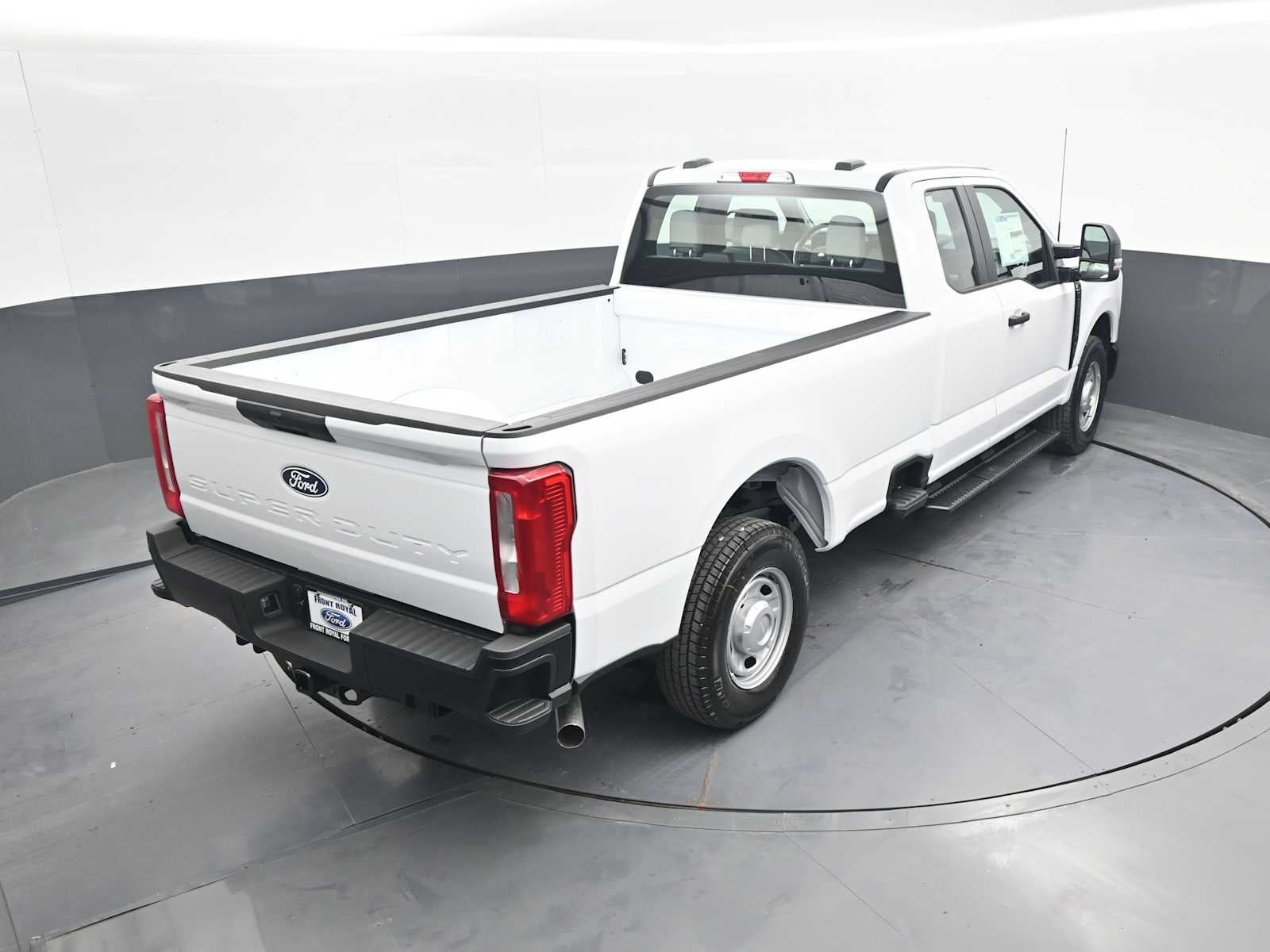 2027 Ford Super Duty F-250 SRW XL