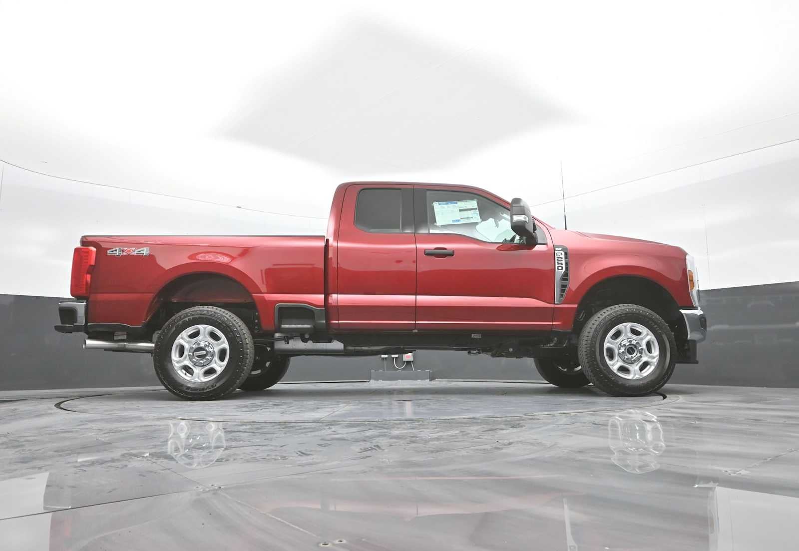 2026 Ford Super Duty F-250 SRW XLT