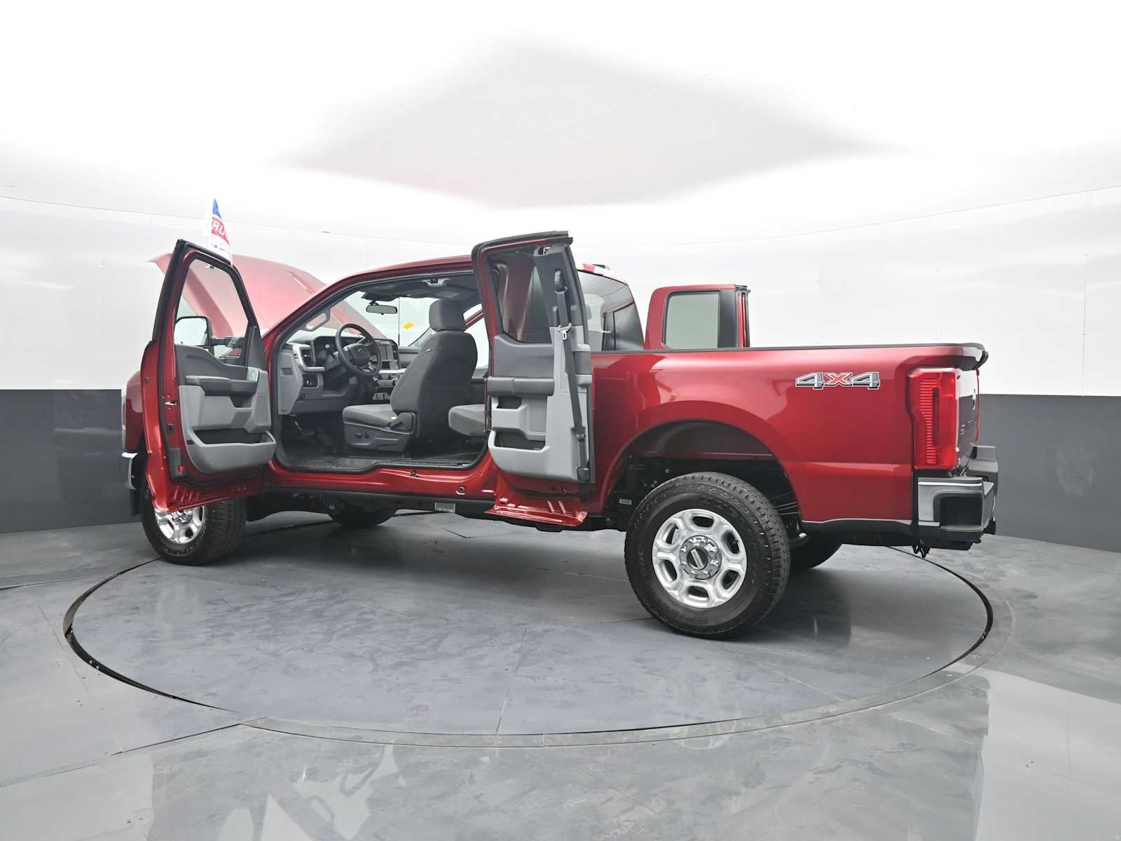 2026 Ford Super Duty F-250 SRW XLT