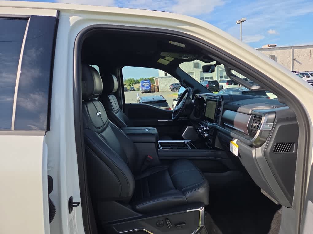2026 Ford Super Duty F-250 SRW Platinum