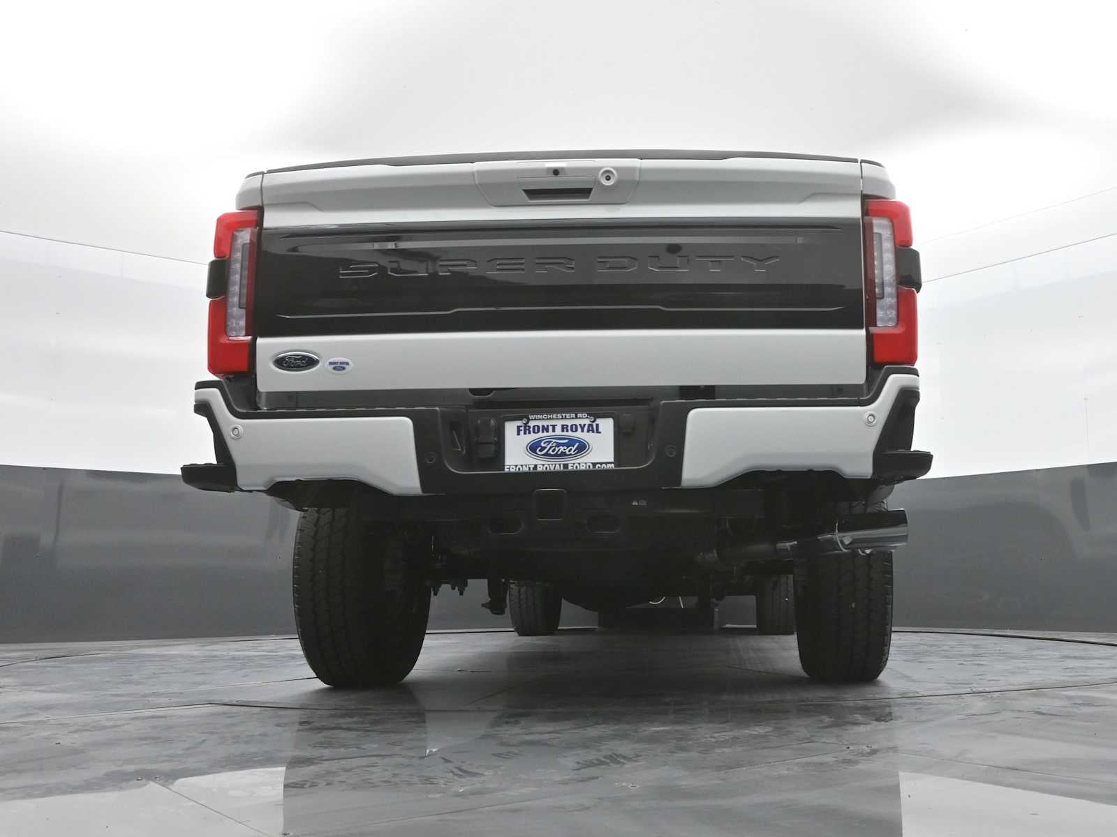 2026 Ford Super Duty F-250 SRW Platinum