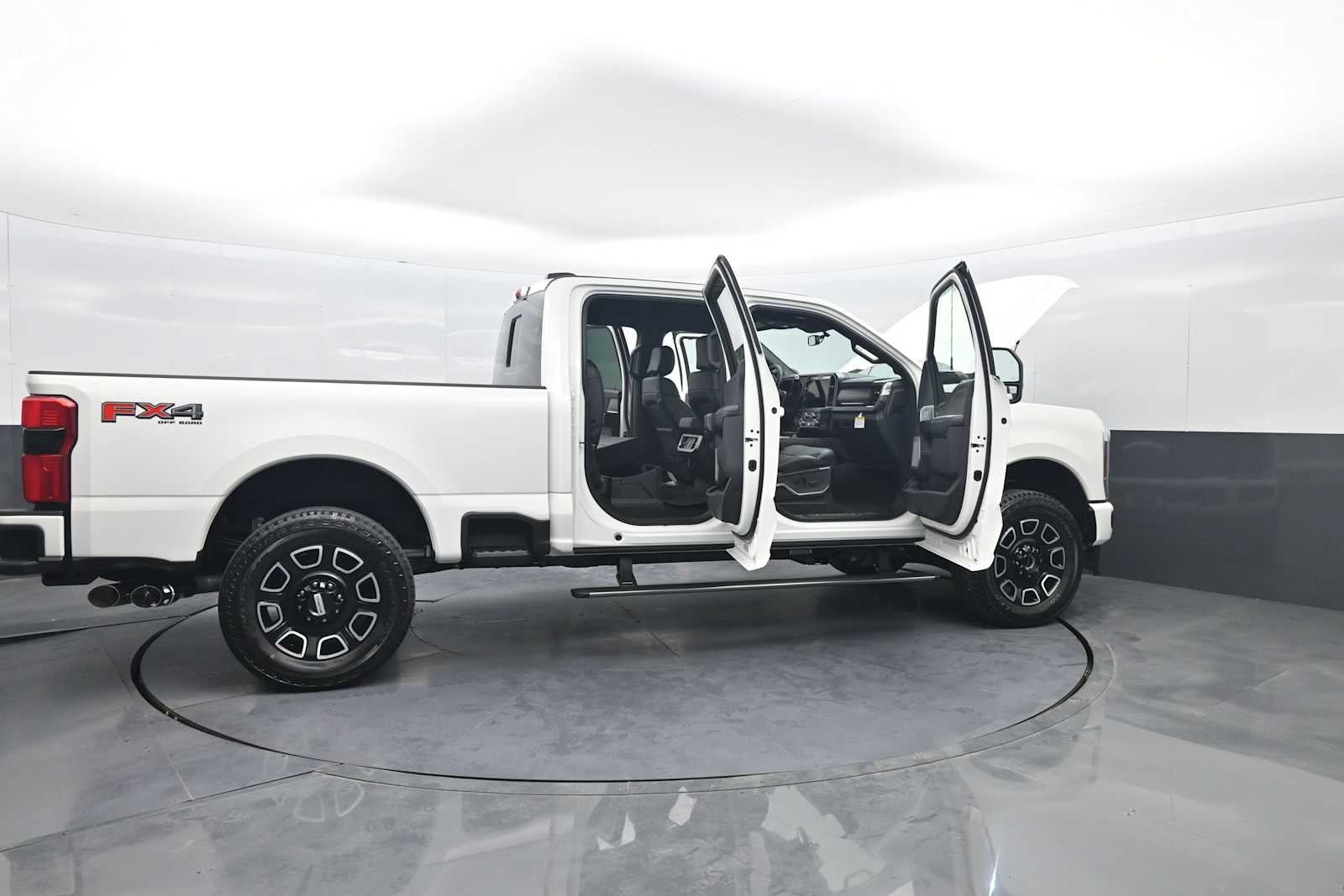 2026 Ford Super Duty F-250 SRW Platinum