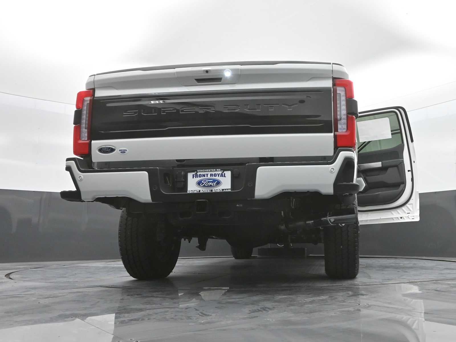 2026 Ford Super Duty F-250 SRW Platinum