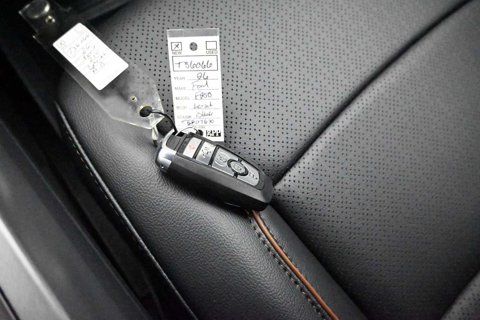 2026 Ford Super Duty F-250 SRW LARIAT