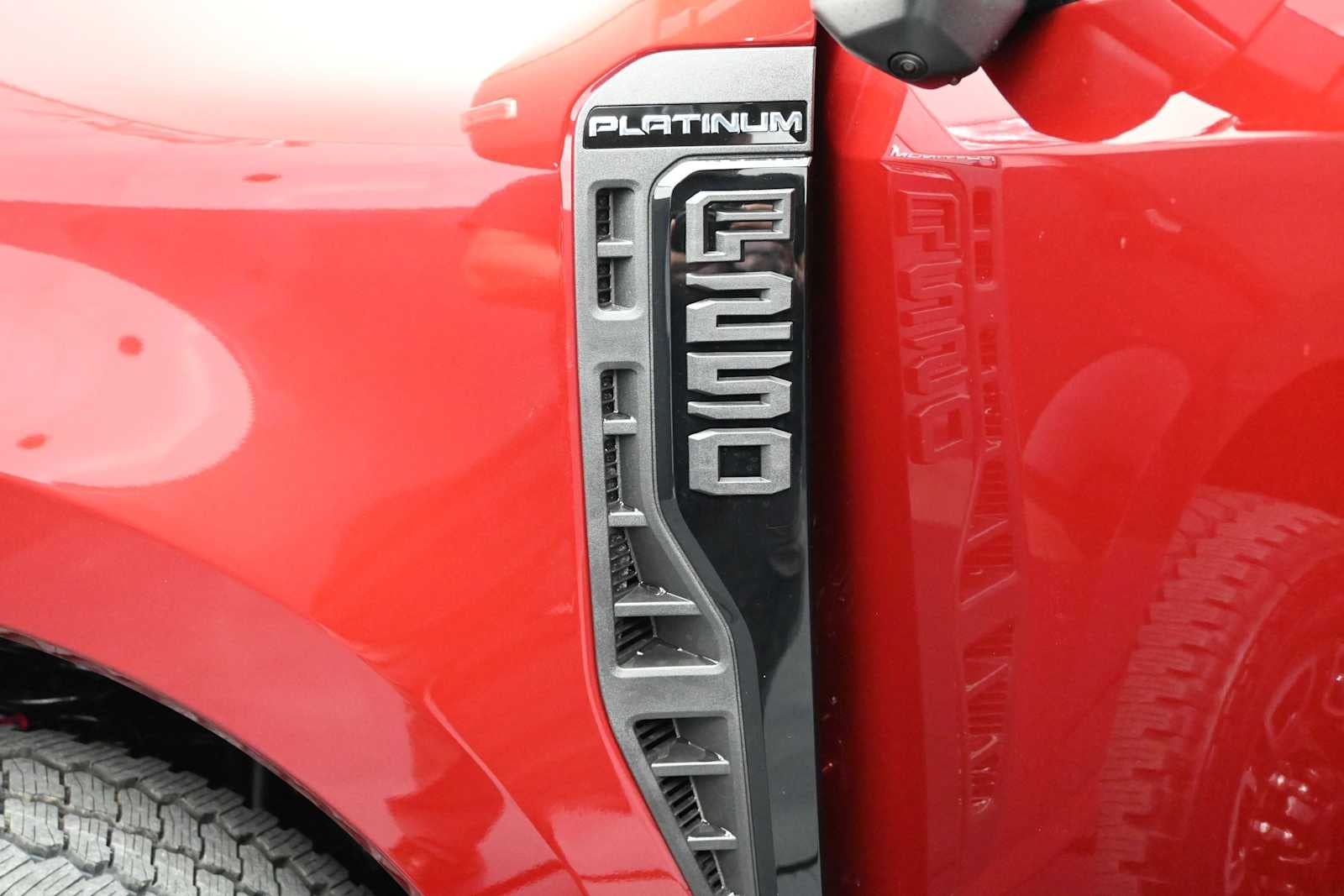 2026 Ford Super Duty F-250 SRW Platinum