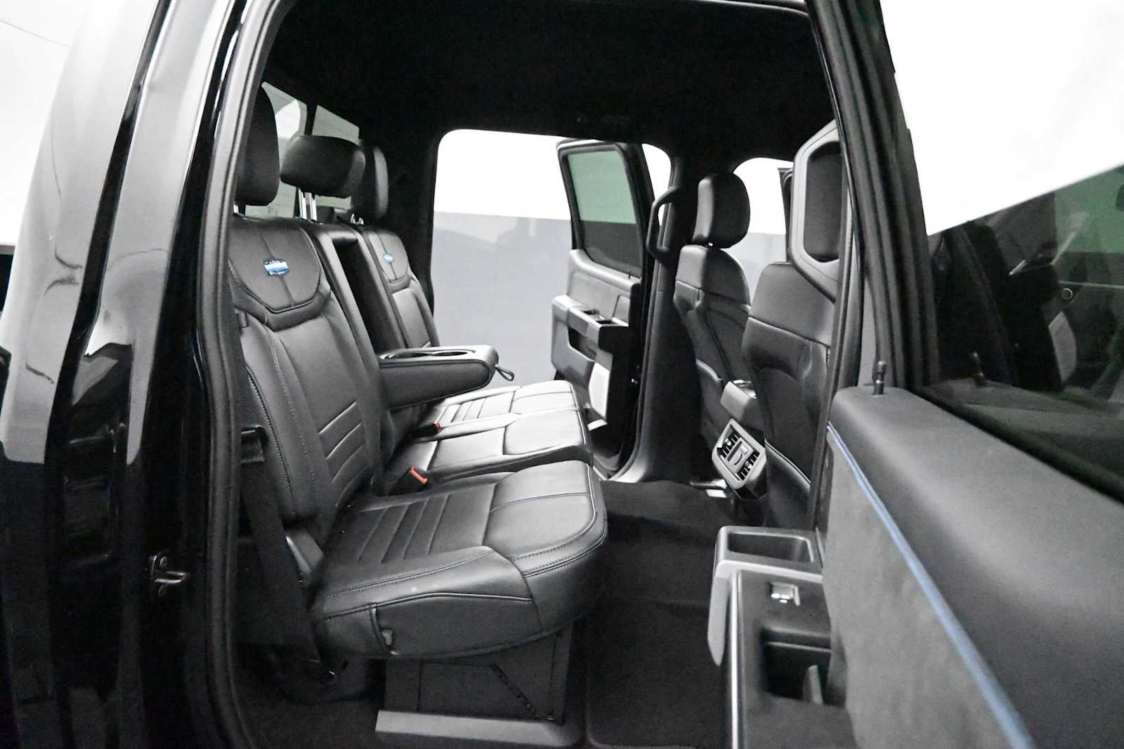 2026 Ford Super Duty F-350 SRW Platinum