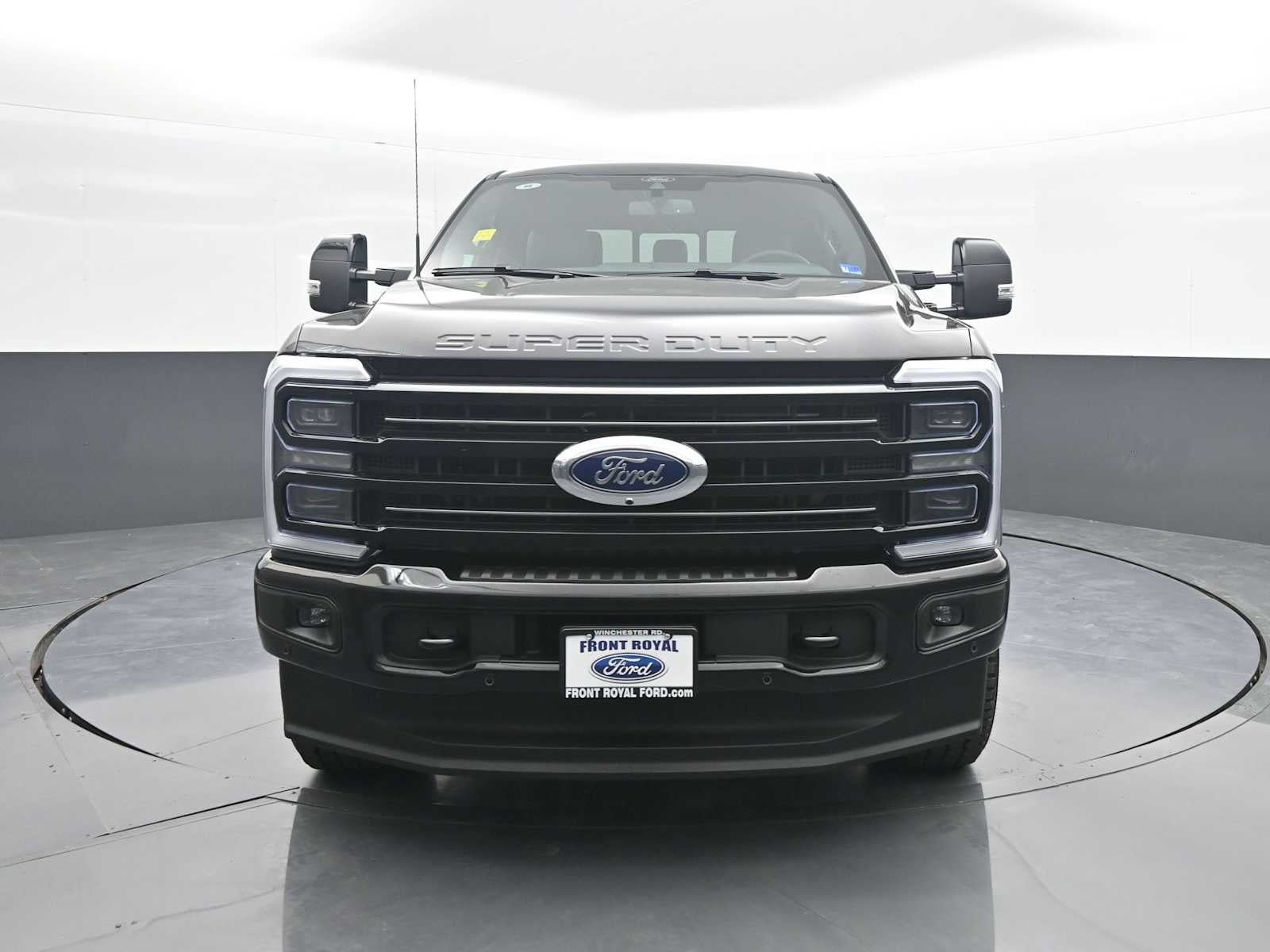 2026 Ford Super Duty F-350 SRW Platinum