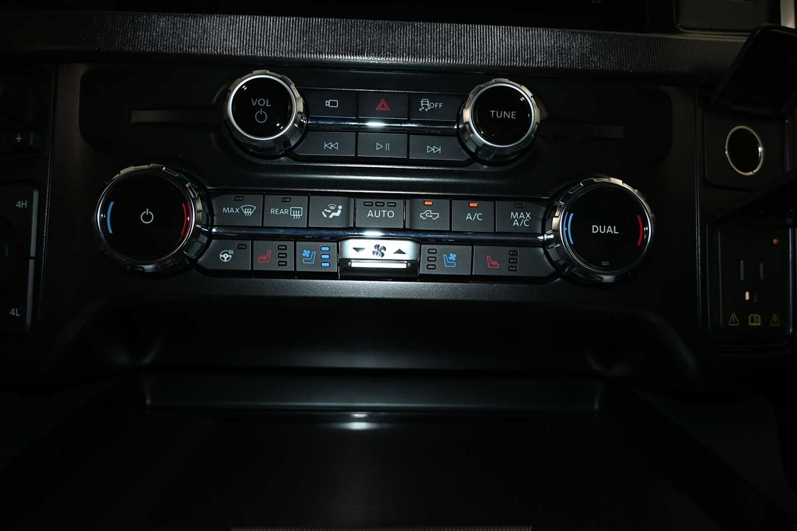 2026 Ford Super Duty F-350 SRW Platinum