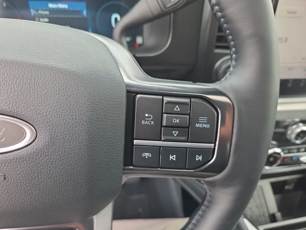 2026 Ford Super Duty F-350 DRW Platinum