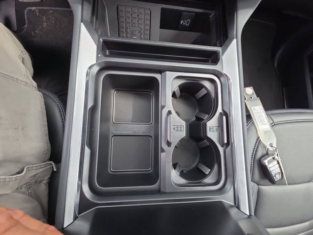 2026 Ford Super Duty F-350 DRW Platinum