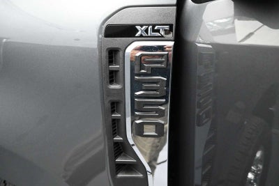 2026 Ford Super Duty F-350 SRW XLT