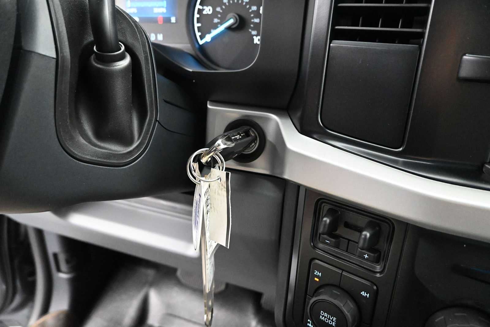 2026 Ford Super Duty F-350 SRW XLT