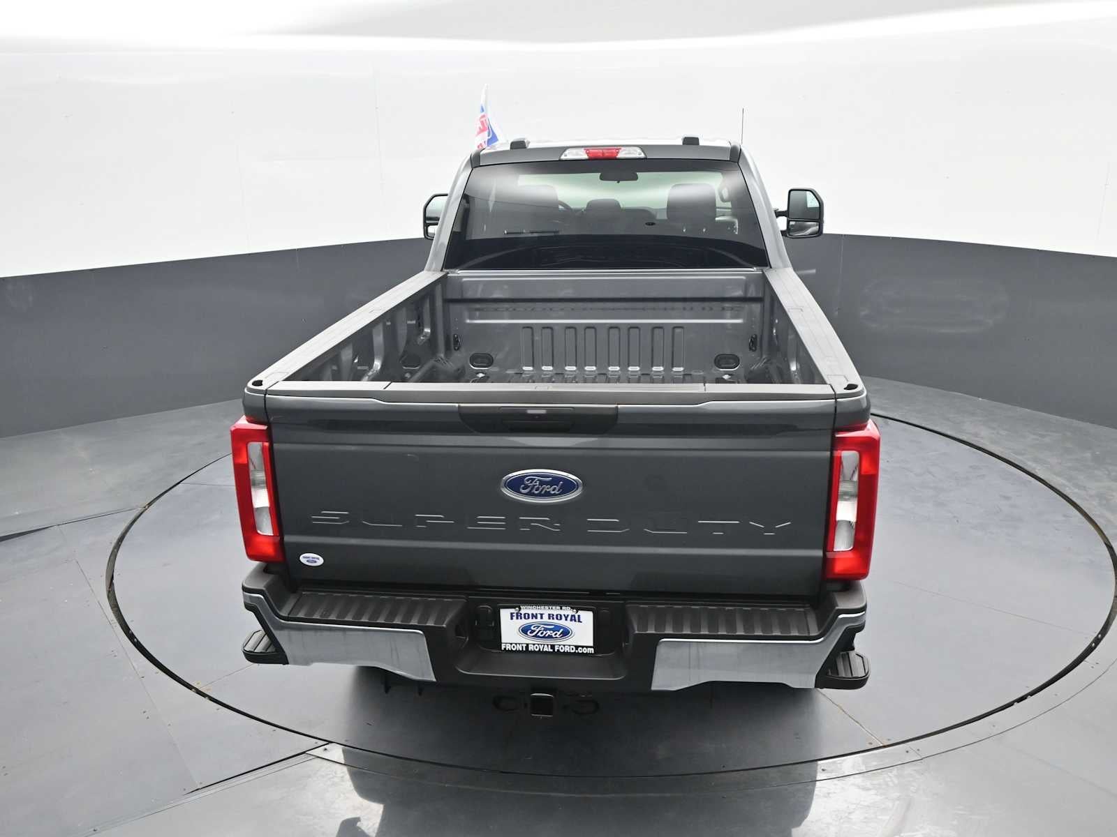 2026 Ford Super Duty F-350 SRW XLT