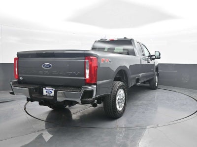 2026 Ford Super Duty F-350 SRW XLT