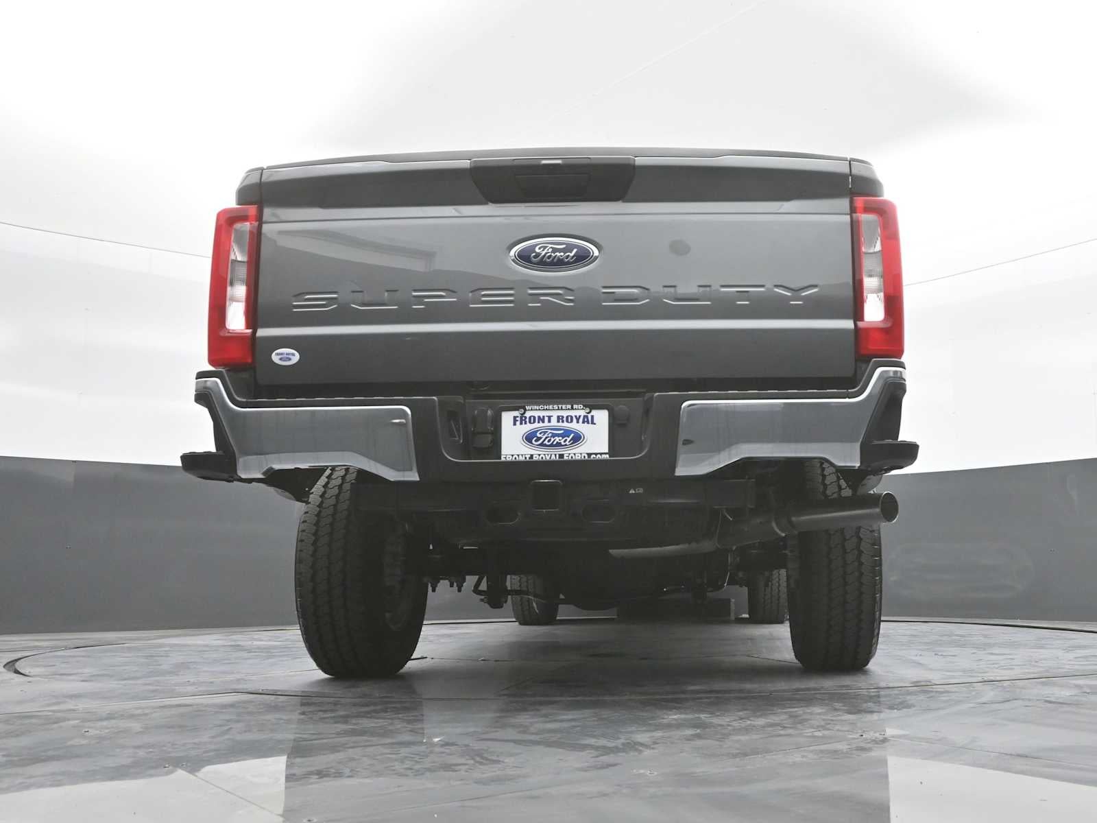 2026 Ford Super Duty F-350 SRW XLT