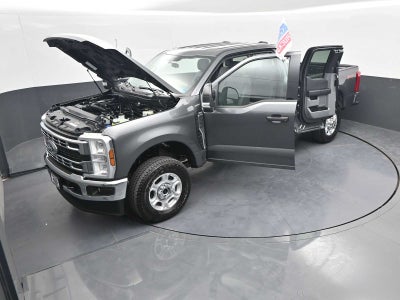 2026 Ford Super Duty F-350 SRW XLT