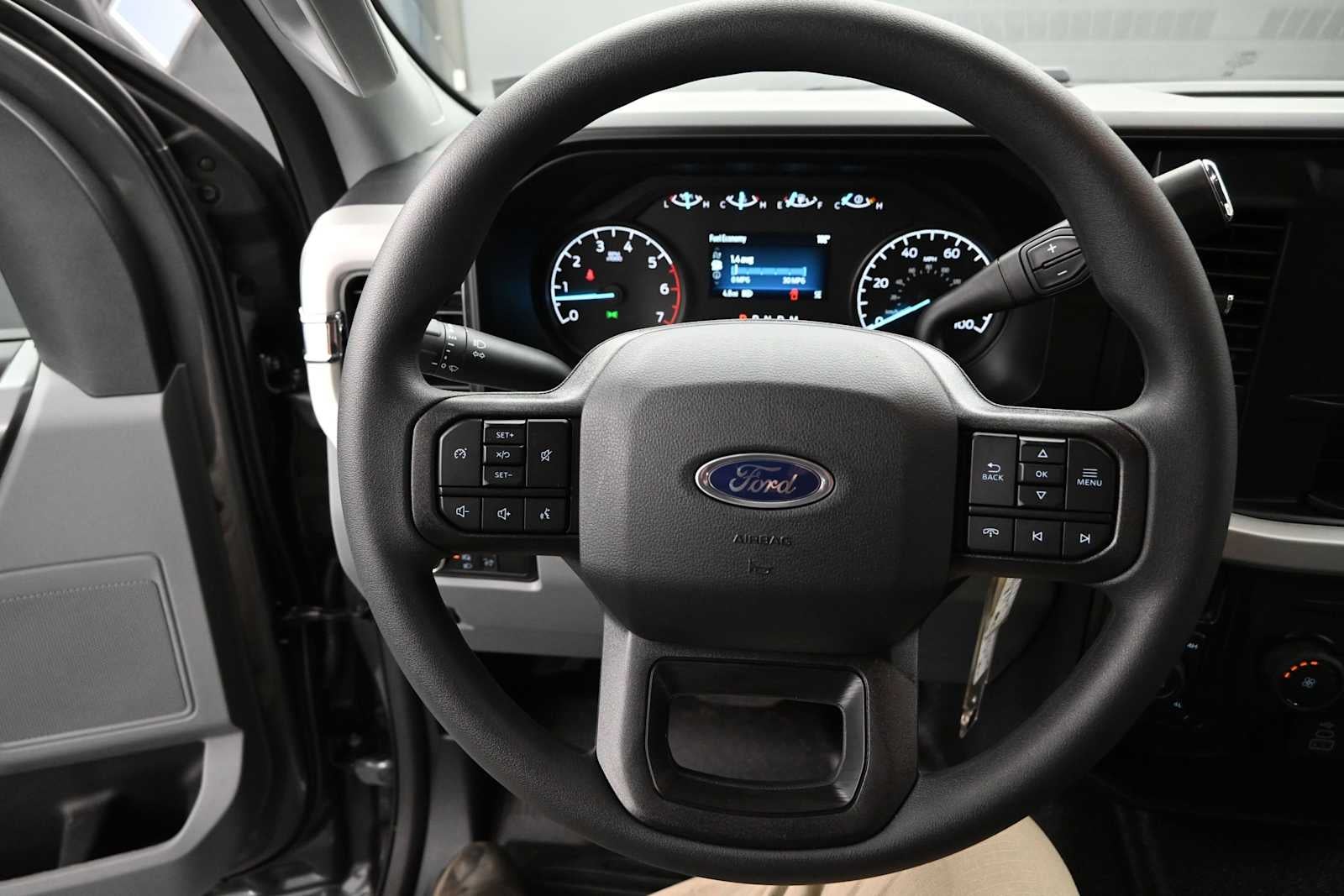 2026 Ford Super Duty F-350 SRW XLT