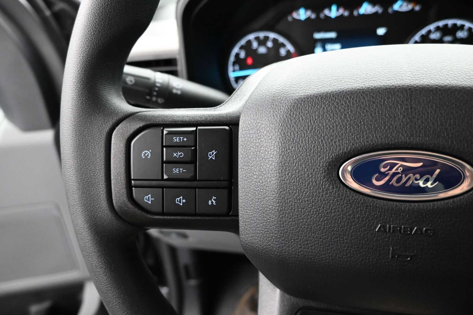 2026 Ford Super Duty F-350 SRW XLT