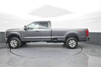 2026 Ford Super Duty F-350 SRW XLT