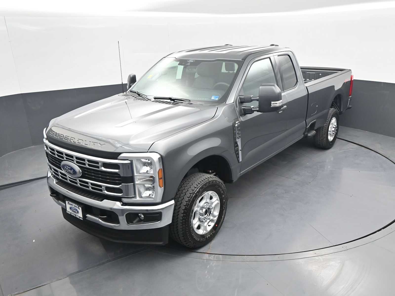 2026 Ford Super Duty F-350 SRW XLT