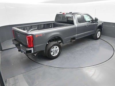 2026 Ford Super Duty F-350 SRW XLT