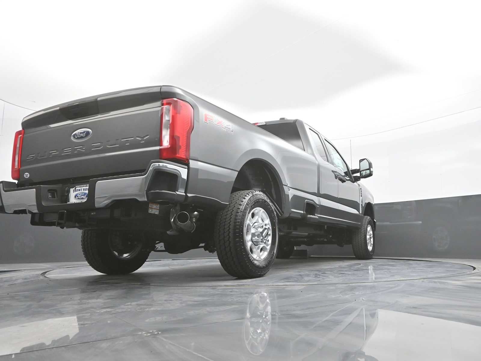 2026 Ford Super Duty F-350 SRW XLT