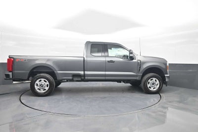 2026 Ford Super Duty F-350 SRW XLT