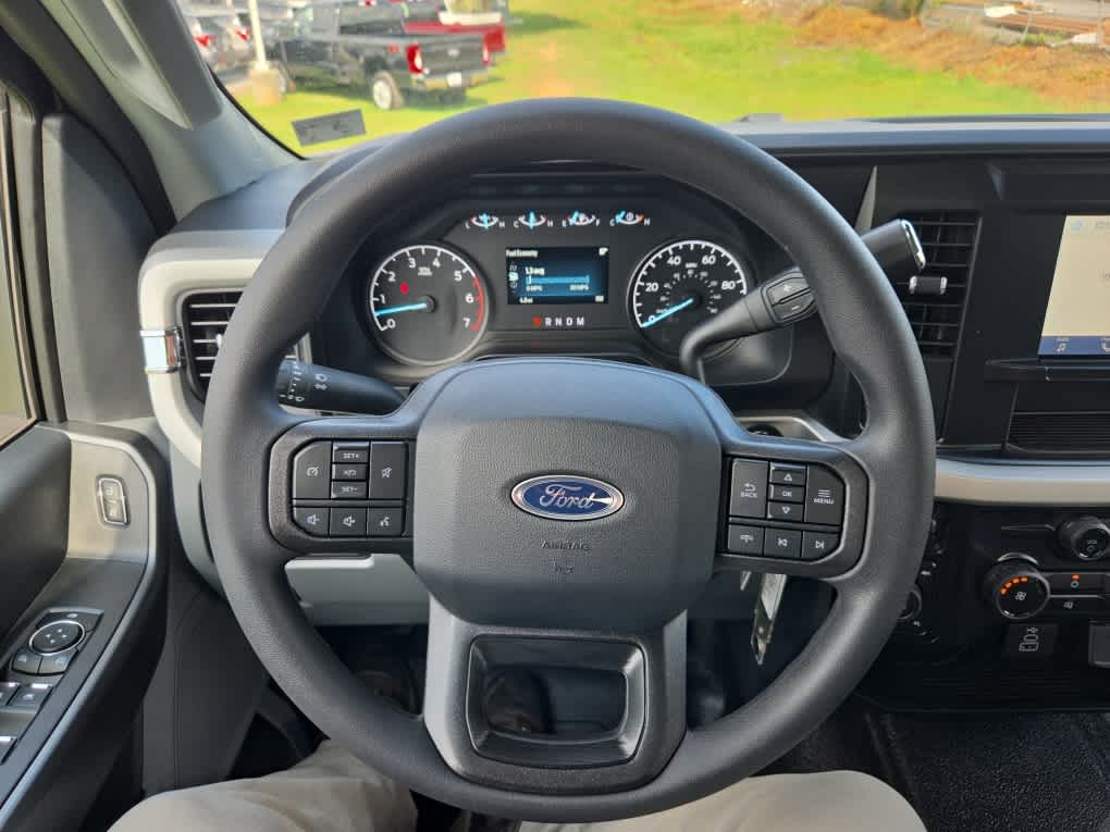 2026 Ford Super Duty F-350 SRW XLT