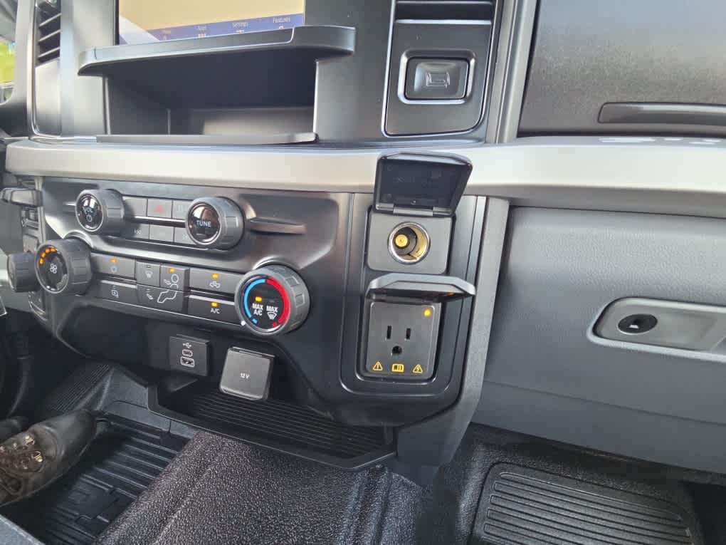 2026 Ford Super Duty F-350 SRW XLT