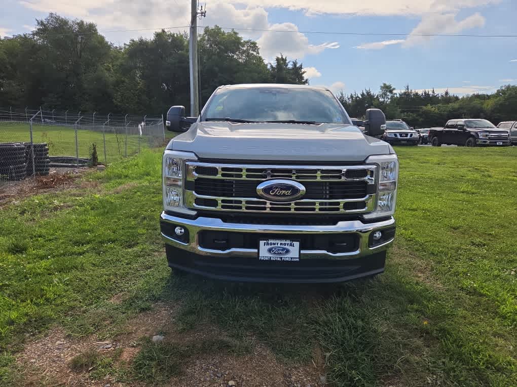 2026 Ford Super Duty F-350 SRW XLT