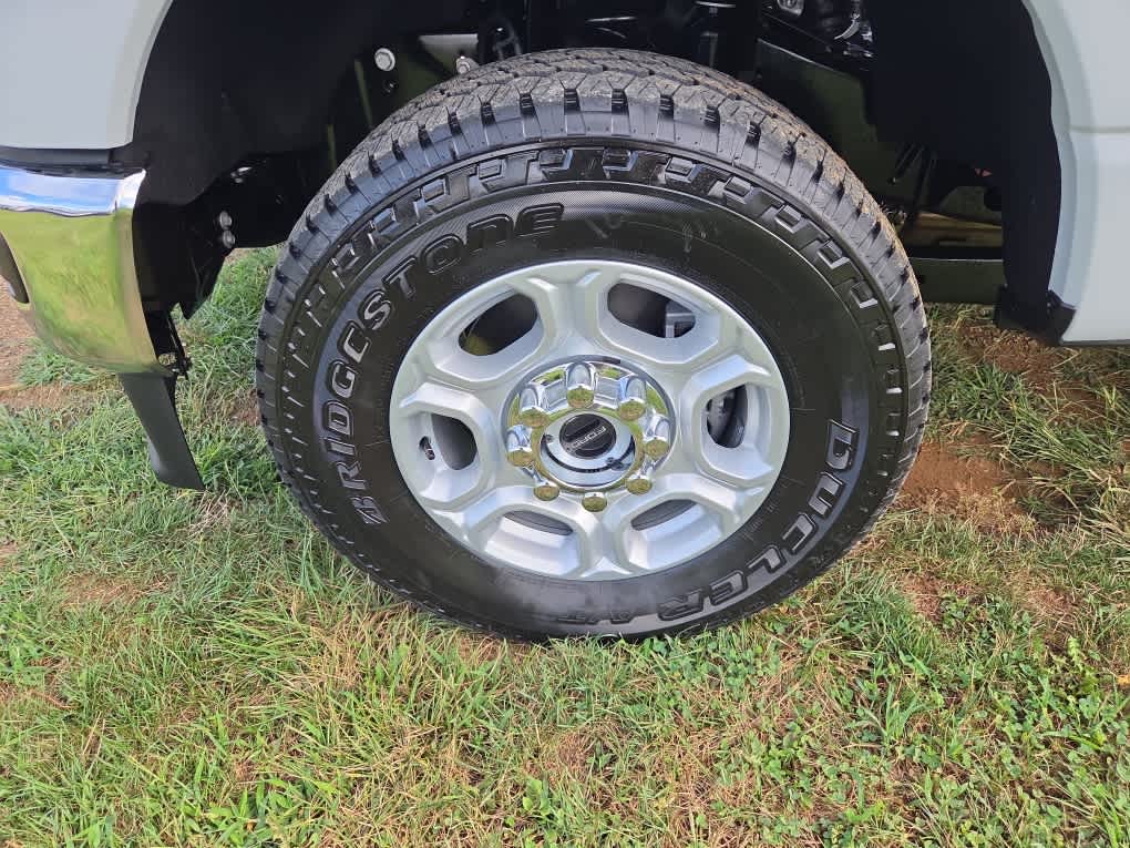 2026 Ford Super Duty F-350 SRW XLT