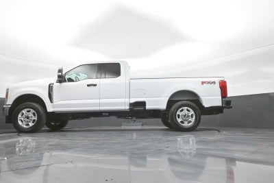 2026 Ford Super Duty F-350 SRW XLT