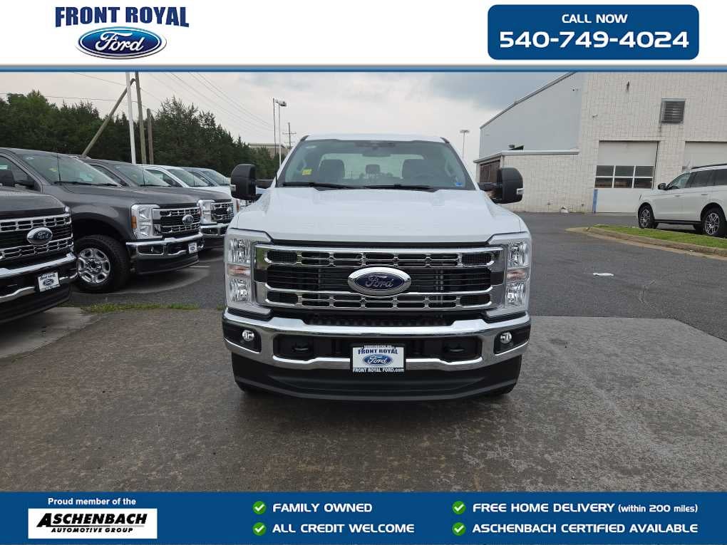 2026 Ford Super Duty F-350 SRW XLT